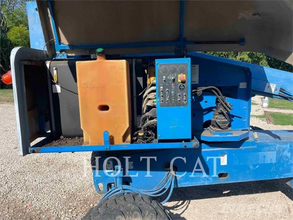 Genie S-40 Kĺbové plošiny