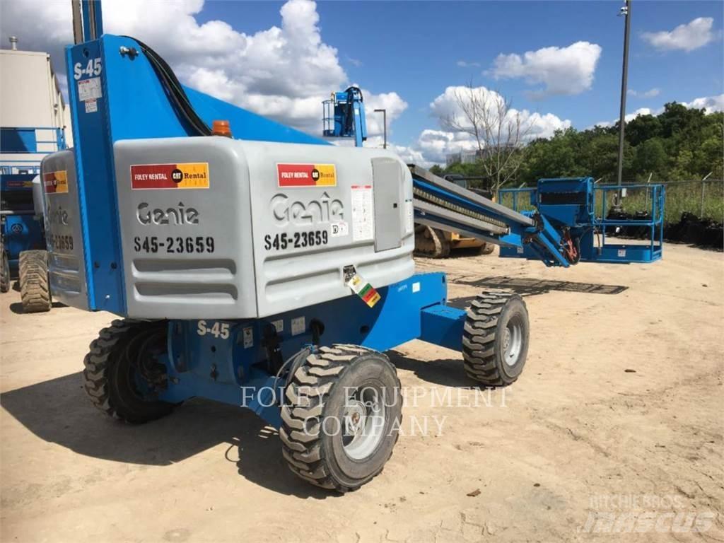 Genie S45D4W Kĺbové plošiny