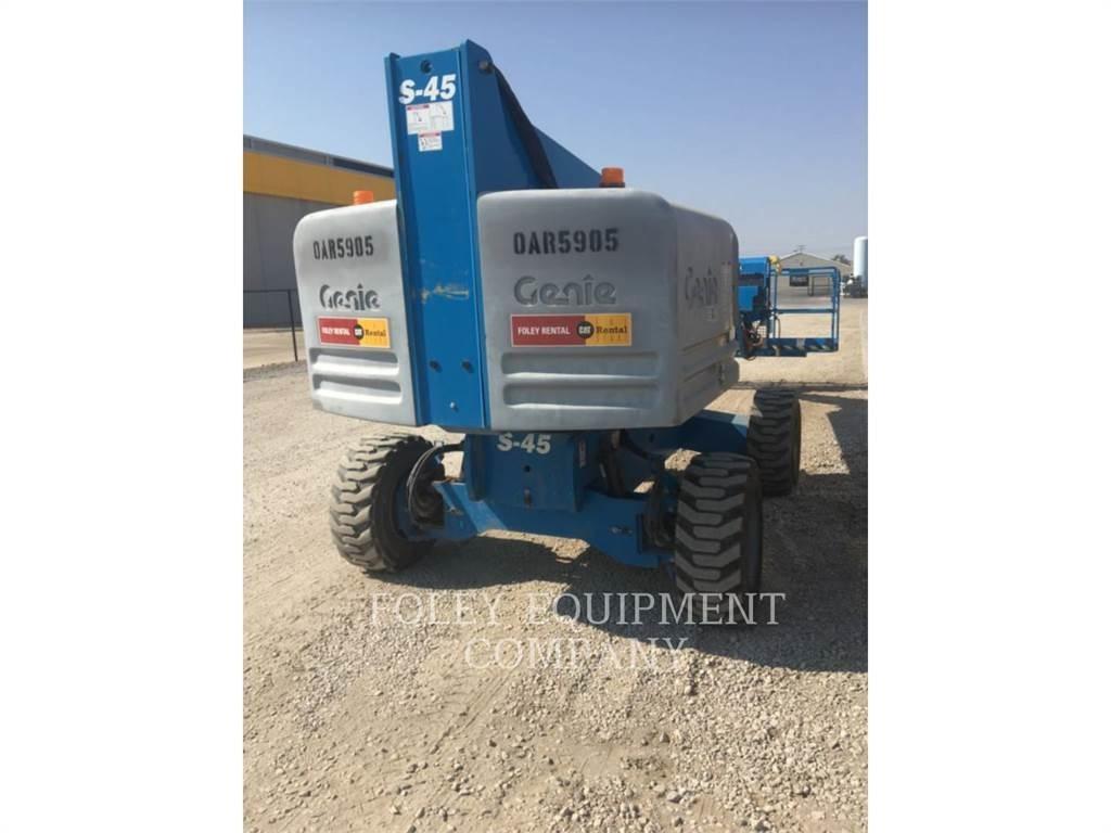 Genie S45D4W Kĺbové plošiny