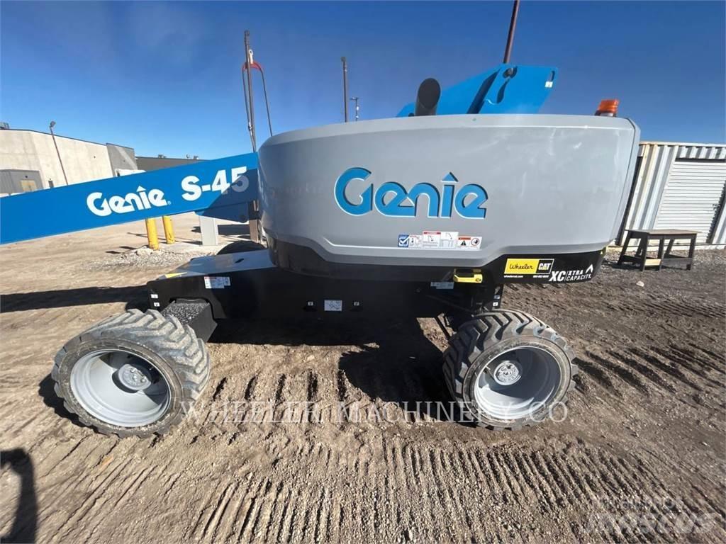 Genie S45XC Kĺbové plošiny