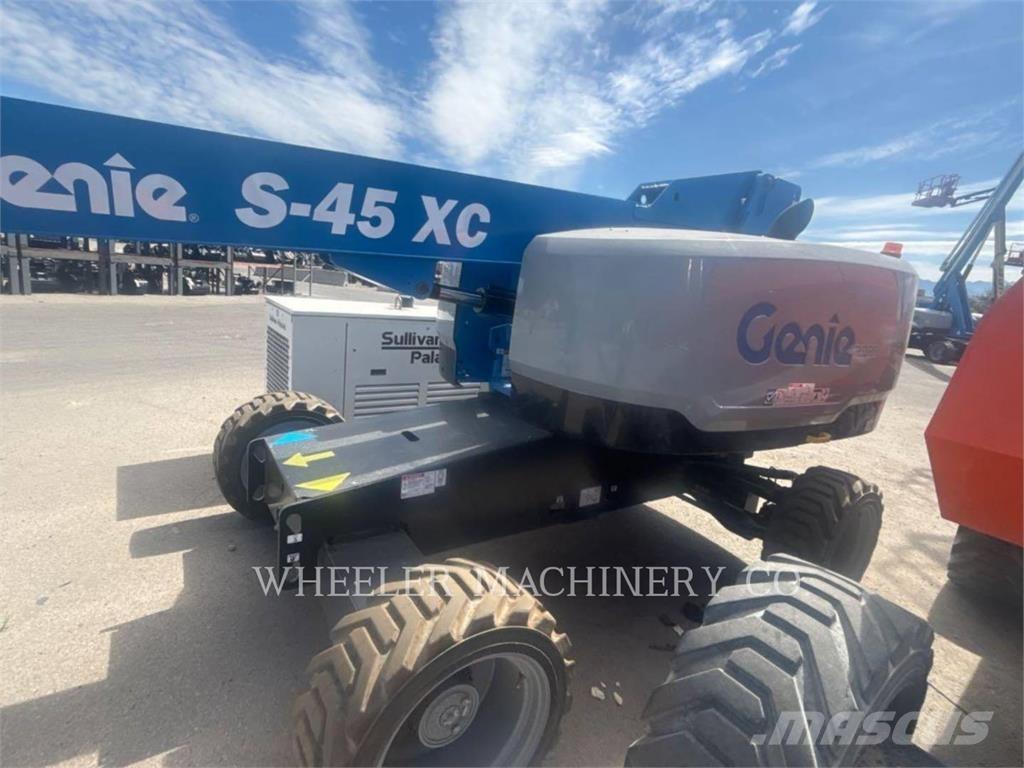 Genie S45XC SP Kĺbové plošiny