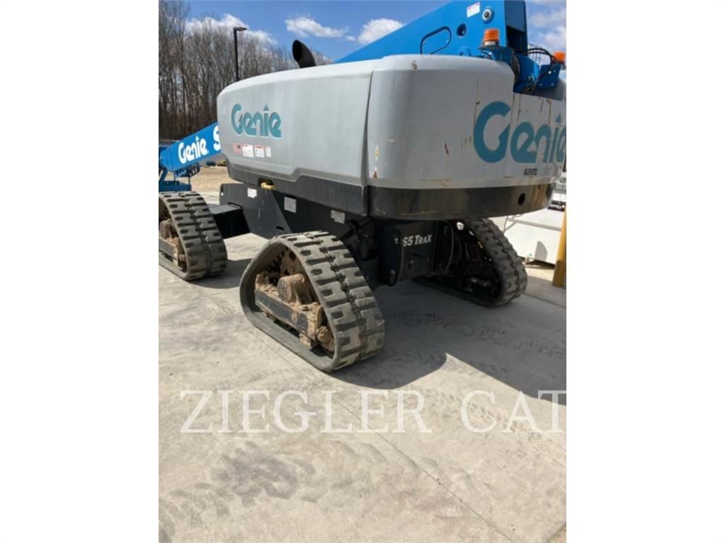 Genie S65TRAX Kĺbové plošiny