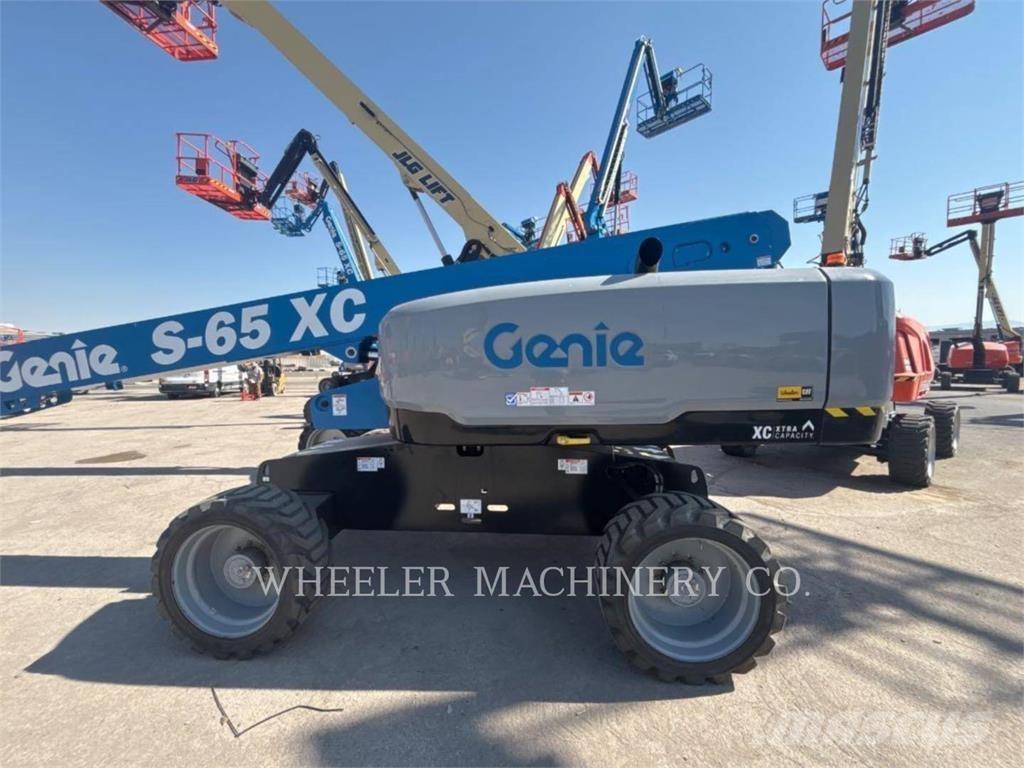 Genie S65XC Kĺbové plošiny