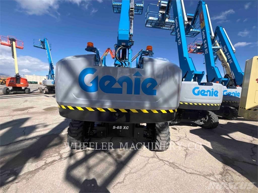 Genie S65XC SP Kĺbové plošiny