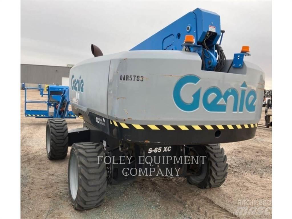 Genie S65XCD4W Kĺbové plošiny