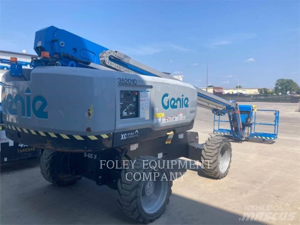 Genie S65XCD4W Kĺbové plošiny