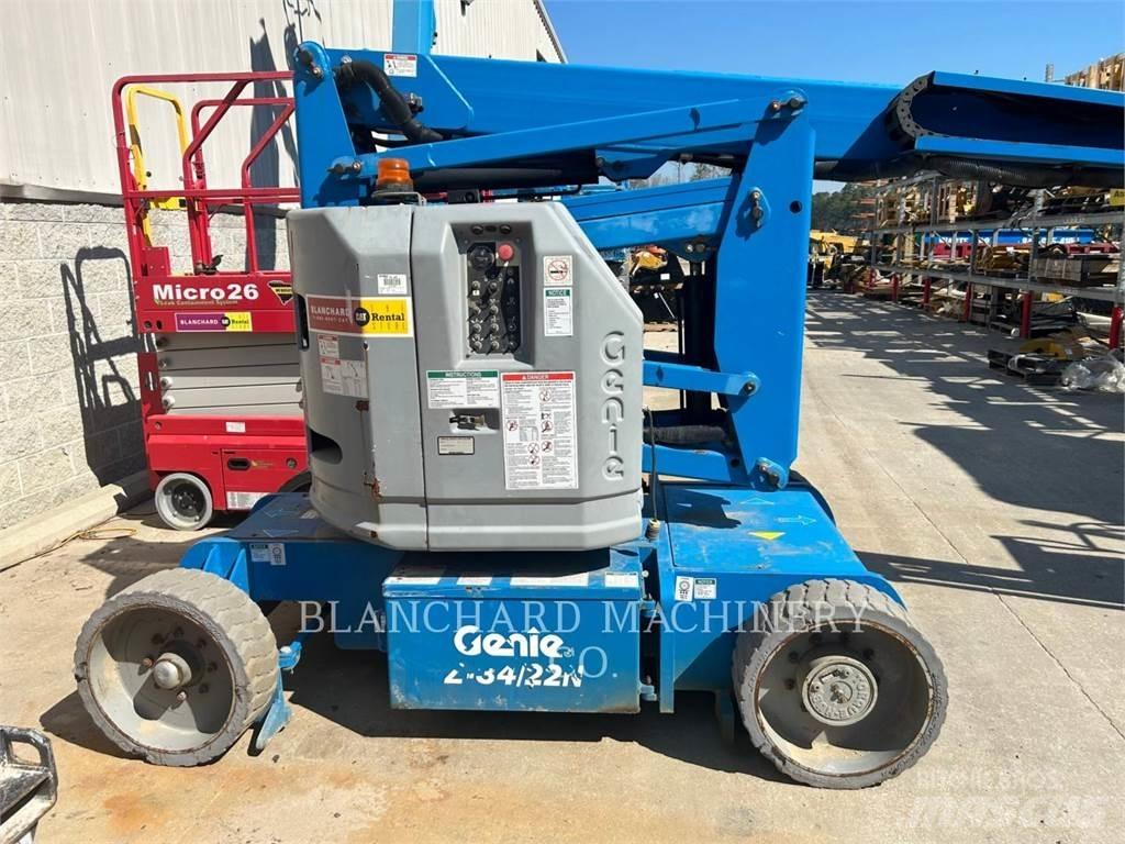 Genie Z34/22 Kĺbové plošiny
