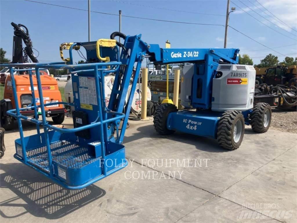 Genie Z34/22G4 Kĺbové plošiny