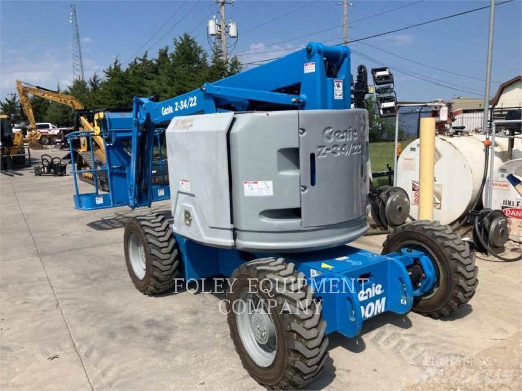 Genie Z34/22G4 Kĺbové plošiny