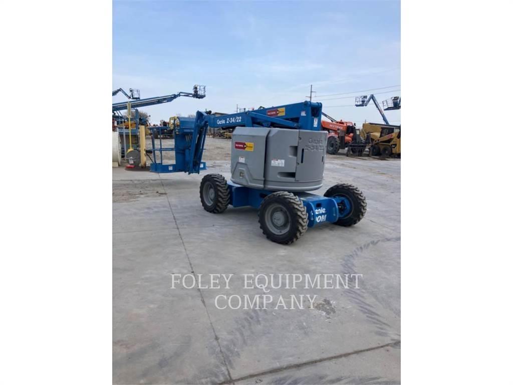 Genie Z34/22G4 Kĺbové plošiny