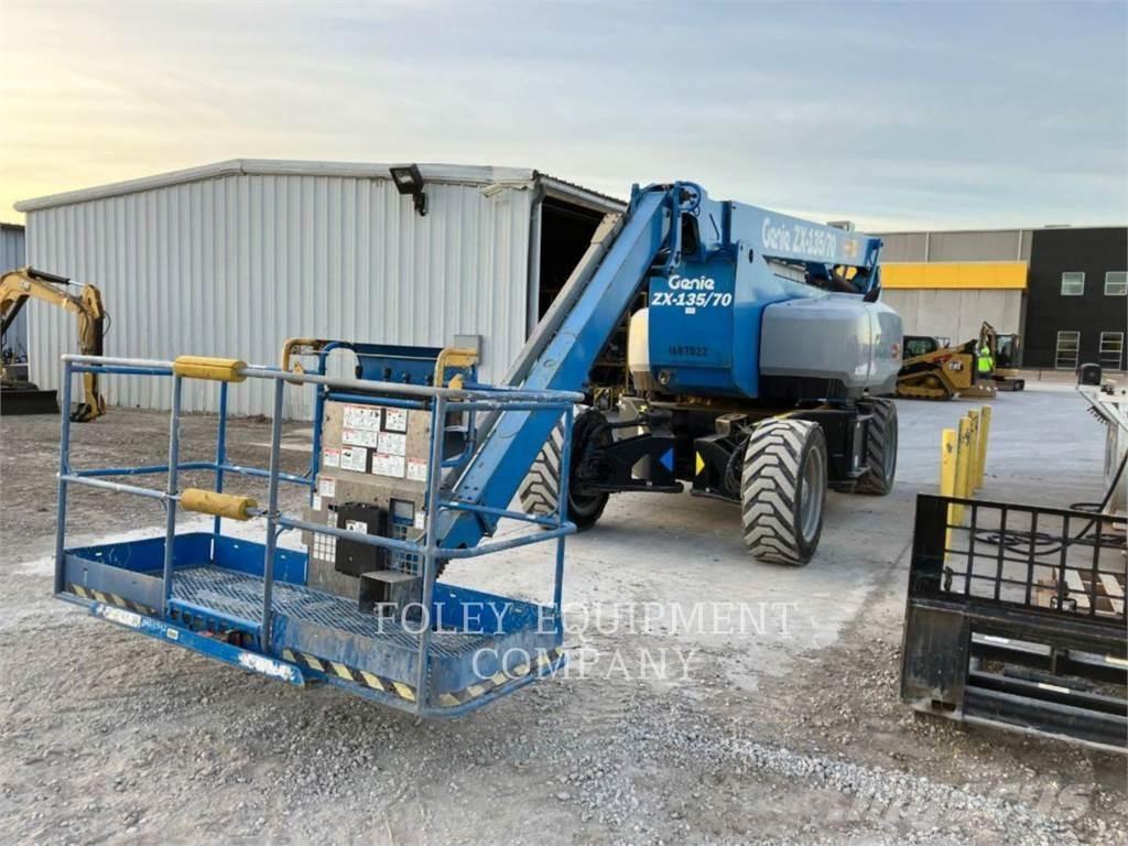 Genie ZX13570D4W Kĺbové plošiny