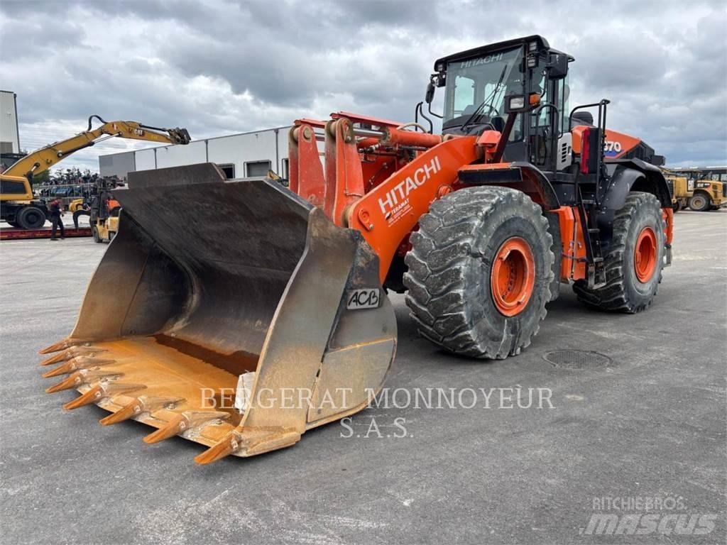Hitachi ZW370.6 Kolesové nakladače