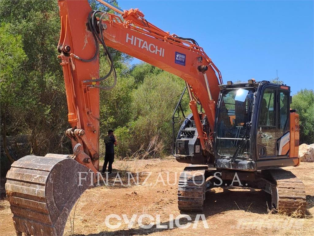 Hitachi ZX135 Pásové rýpadlá