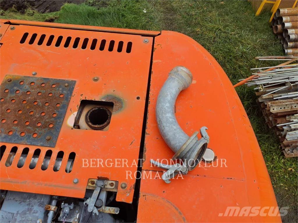 Hitachi ZX280LCN-3 Pásové rýpadlá