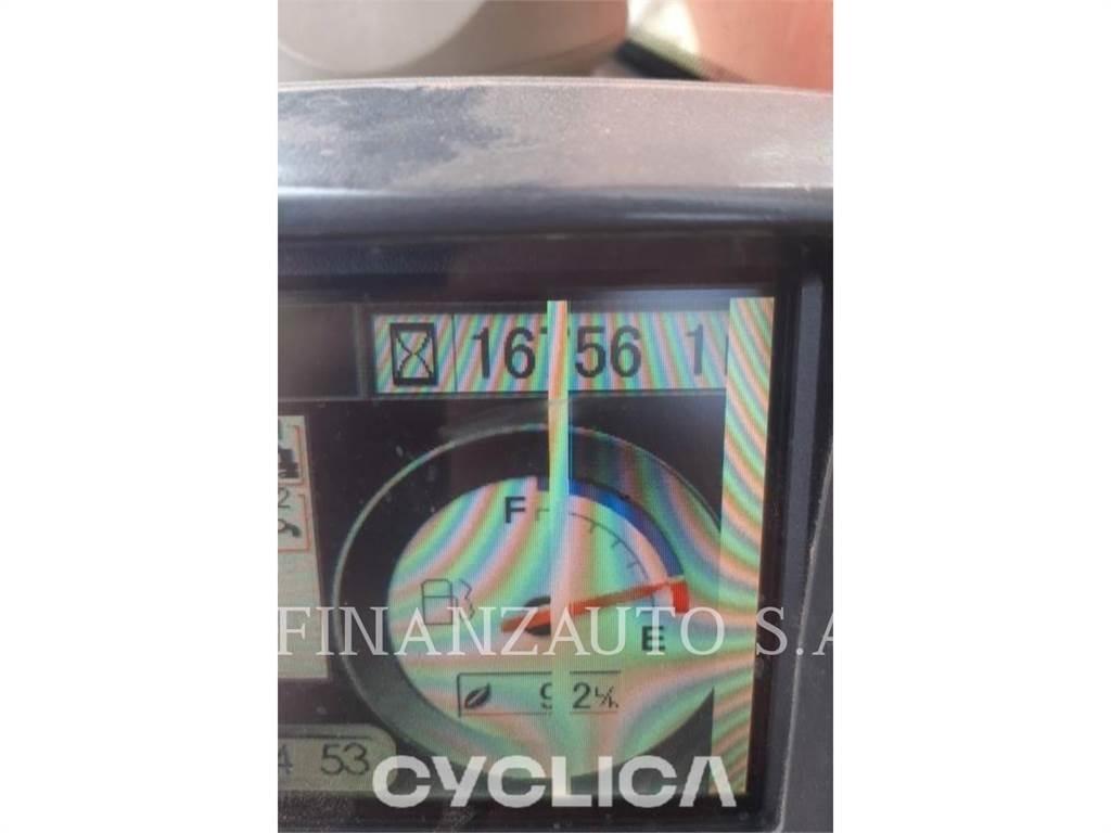 Hitachi ZX670 Pásové rýpadlá
