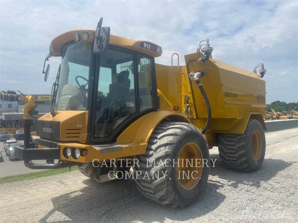 Hydrema HYD 912HM Cisternové nákladné vozidlá