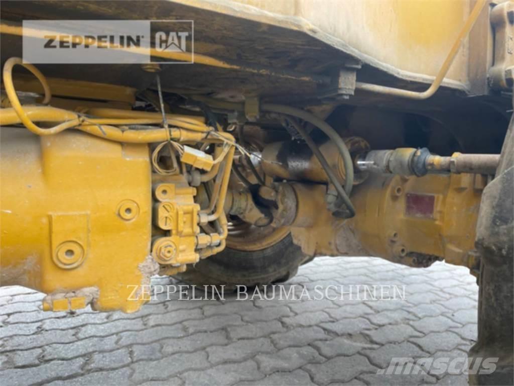 Hydrema M1220 Kolesové rýpadlá