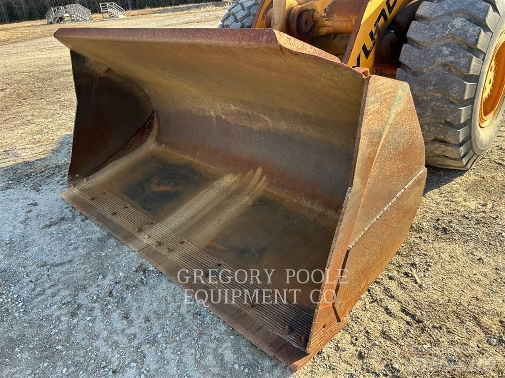 Hyundai HL757-7 Kolesové nakladače