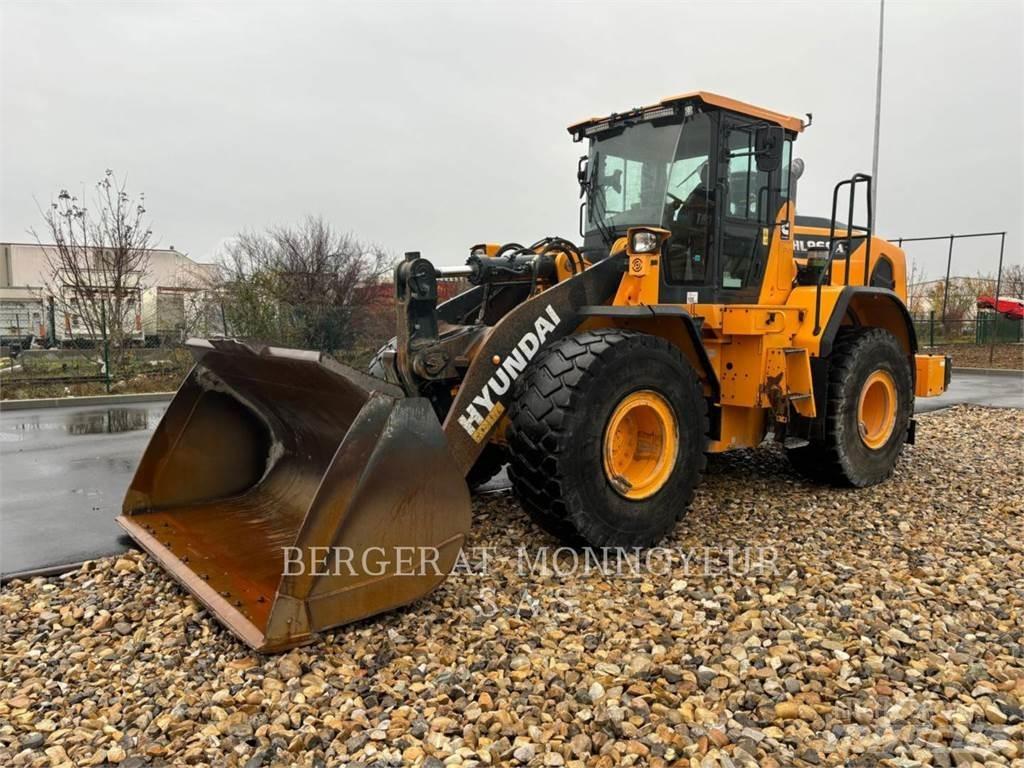 Hyundai HL960A Kolesové nakladače