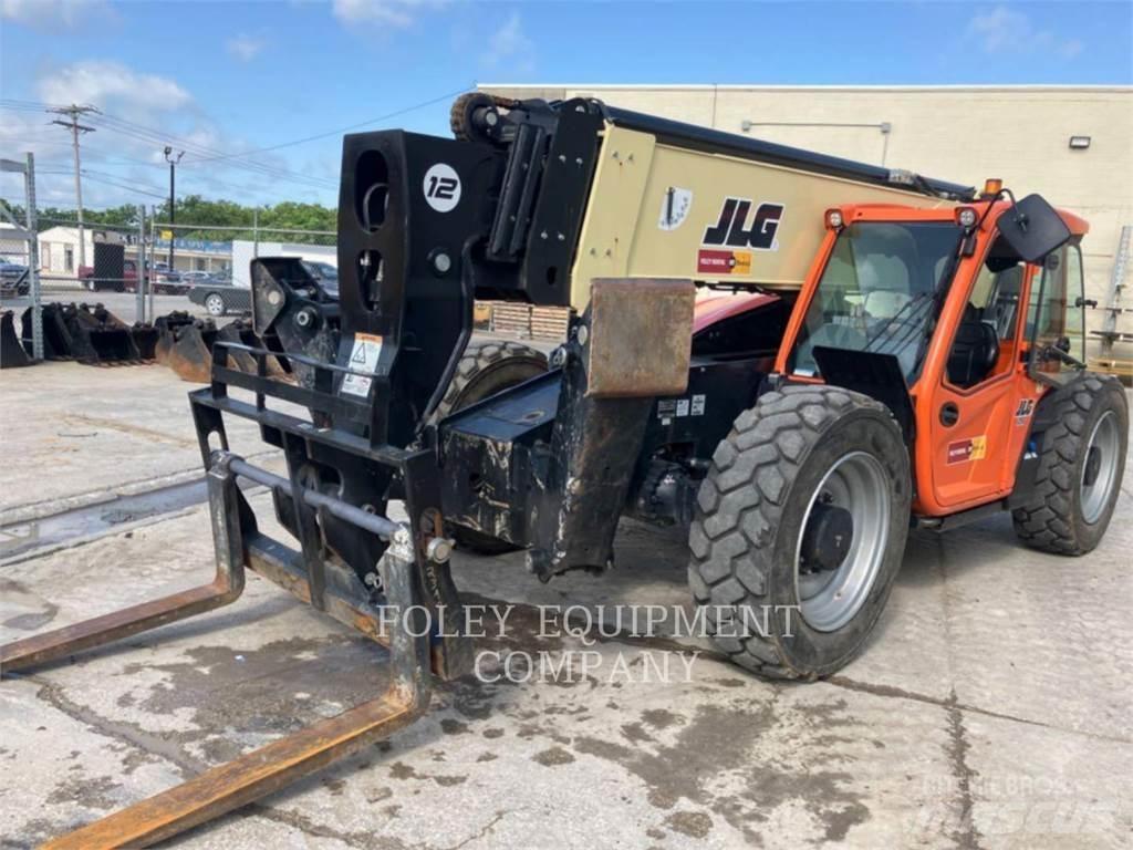 JLG 1255C Teleskopické manipulátory