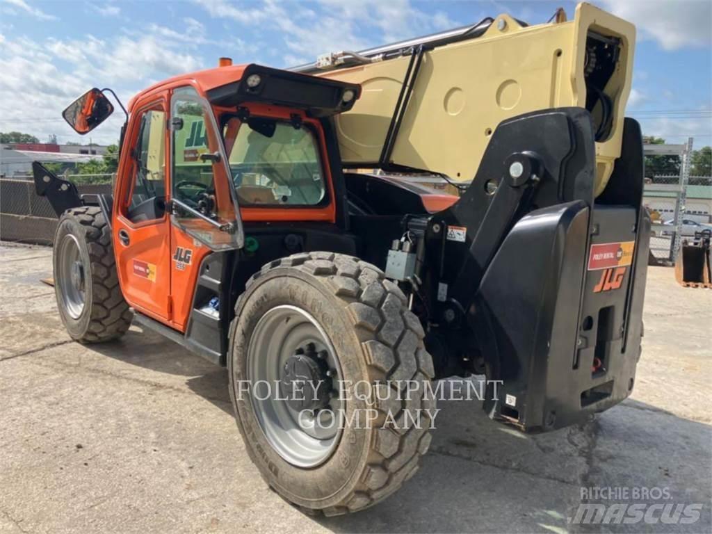 JLG 1255C Teleskopické manipulátory