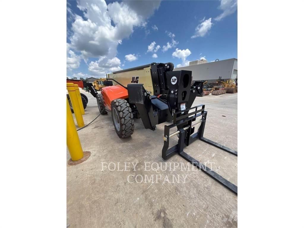 JLG 1255C Teleskopické manipulátory