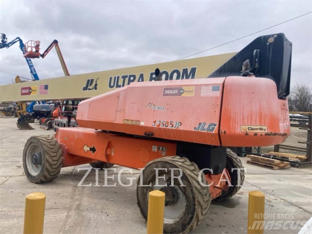 JLG 1350SJP Kĺbové plošiny
