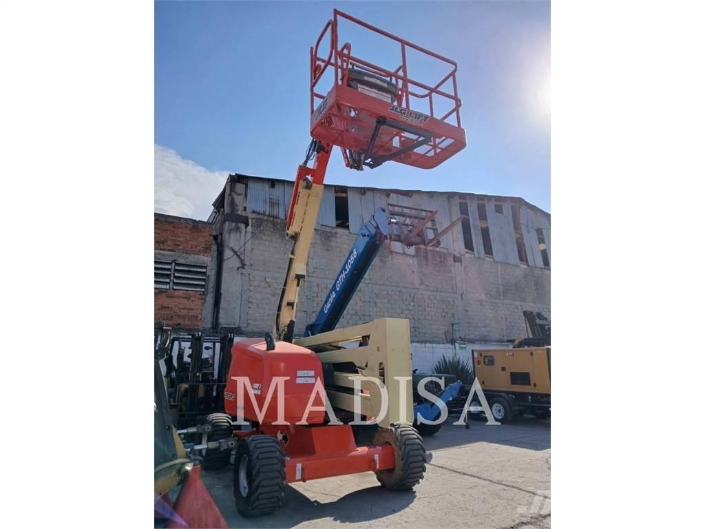 JLG 450AJ 4WD Kĺbové plošiny