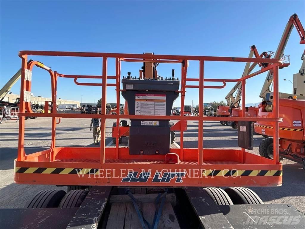 JLG 460SJ Kĺbové plošiny