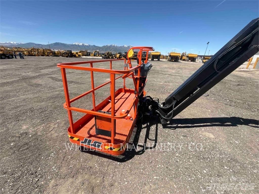 JLG 460SJ Kĺbové plošiny