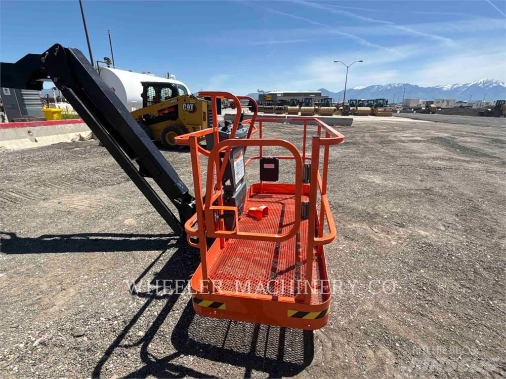 JLG 460SJ Kĺbové plošiny