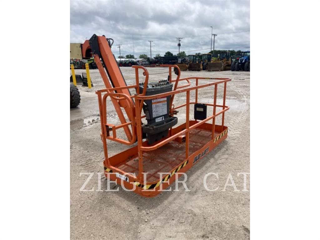 JLG 460SJ Kĺbové plošiny