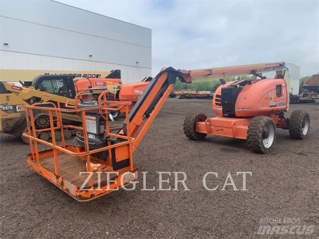 JLG 600AJ Kĺbové plošiny