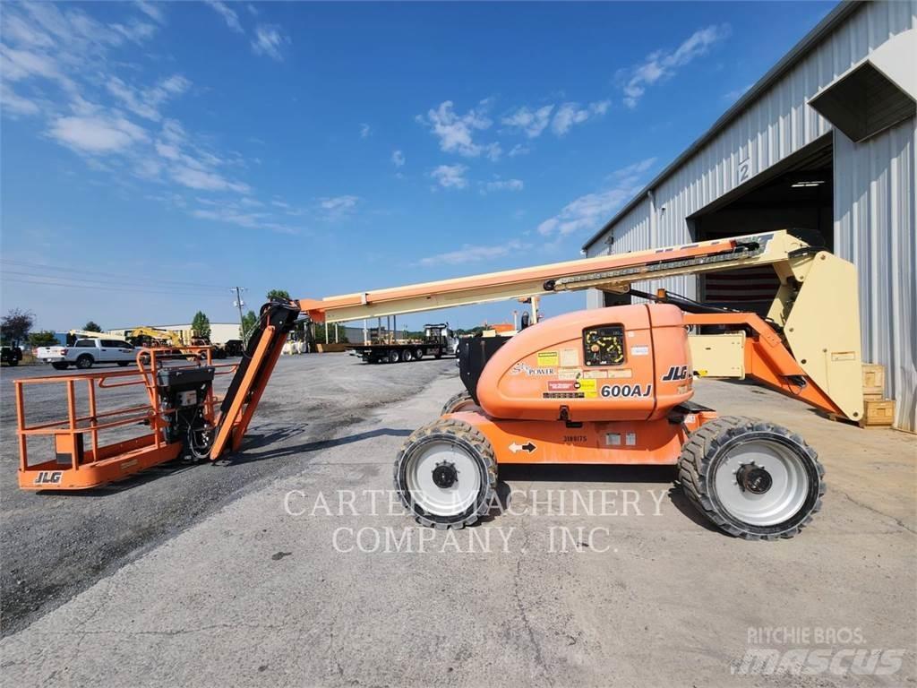 JLG 600AJ Kĺbové plošiny
