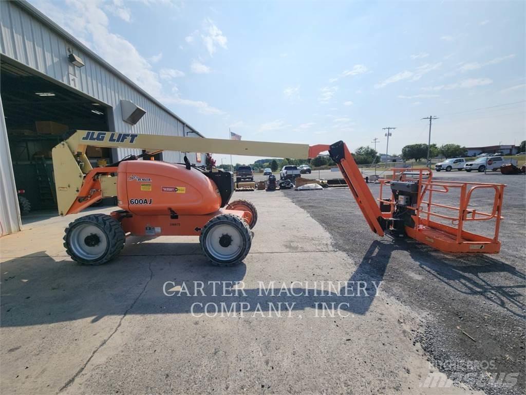 JLG 600AJ Kĺbové plošiny