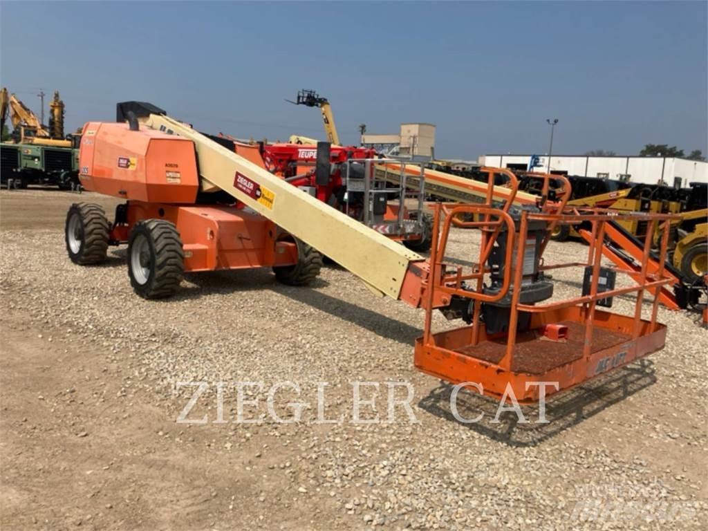 JLG 600S Kĺbové plošiny