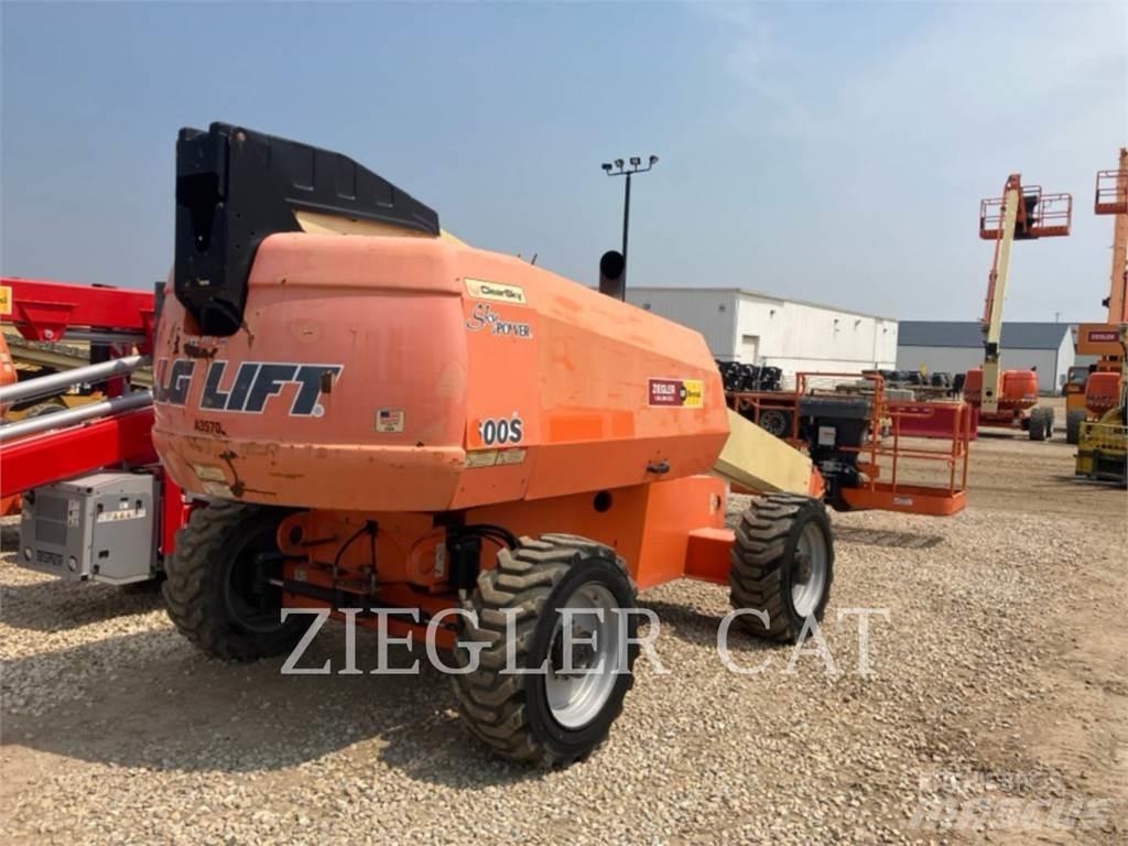 JLG 600S Kĺbové plošiny