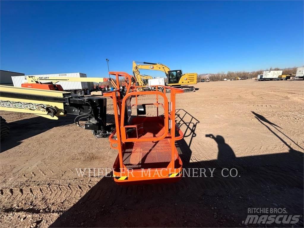 JLG 600S SP Kĺbové plošiny