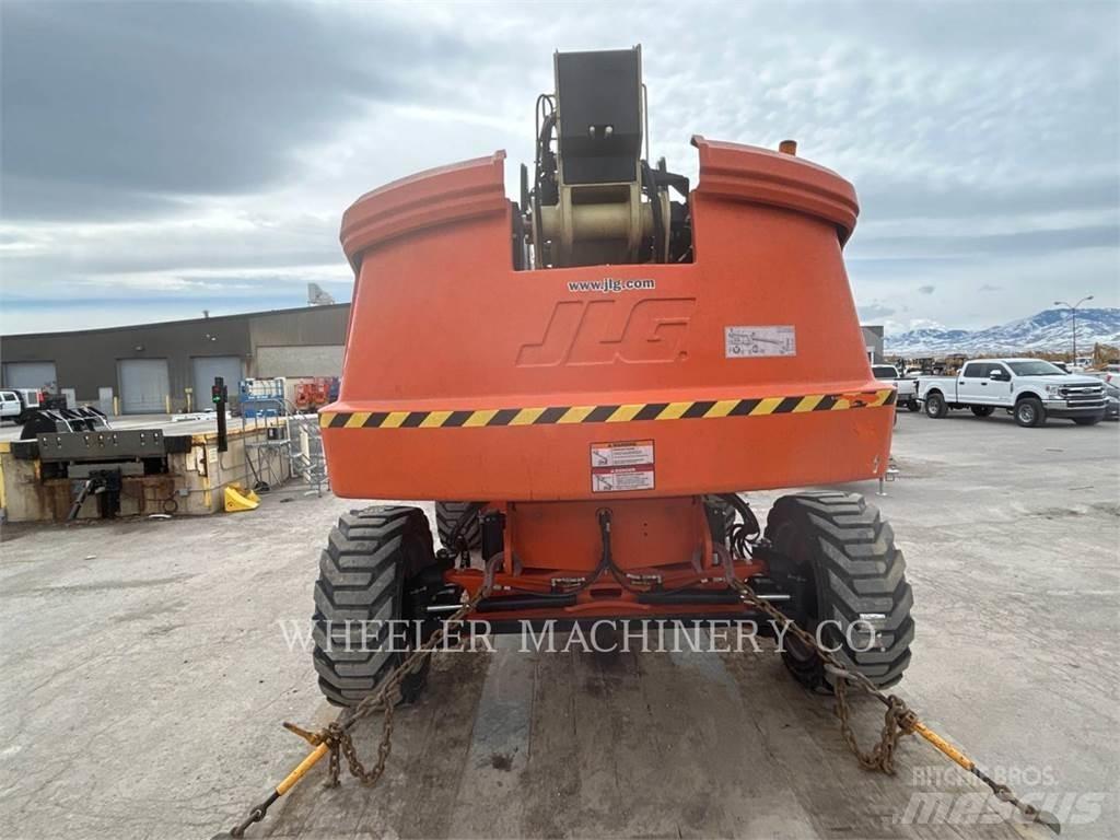 JLG 660SJ Kĺbové plošiny