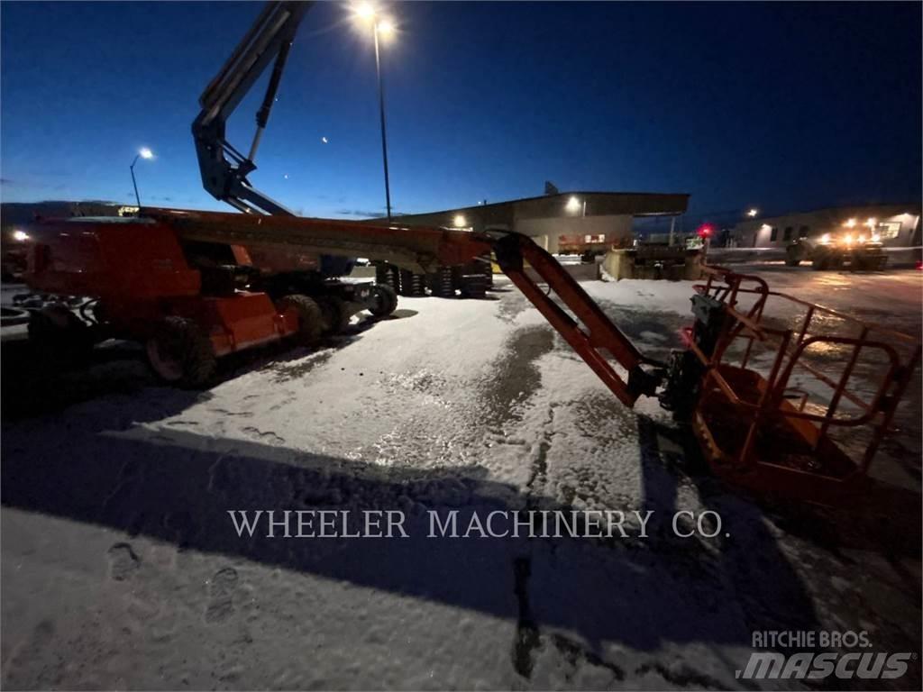 JLG 660SJ Kĺbové plošiny