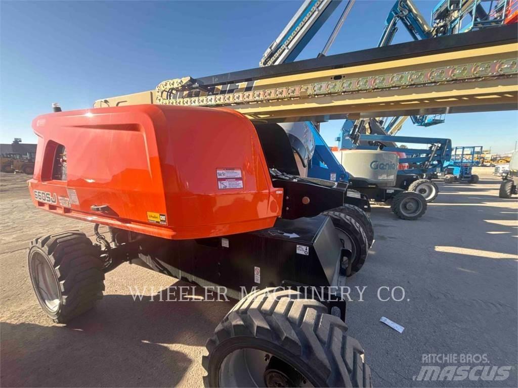 JLG 660SJ Kĺbové plošiny