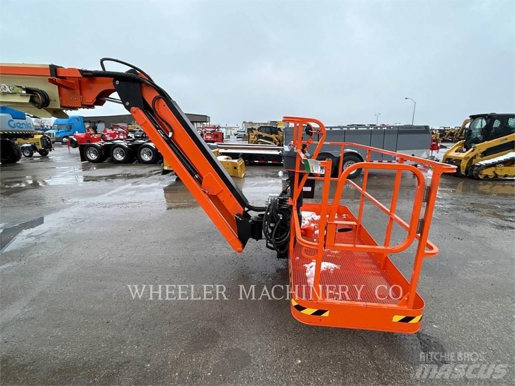 JLG 660SJ SP Kĺbové plošiny