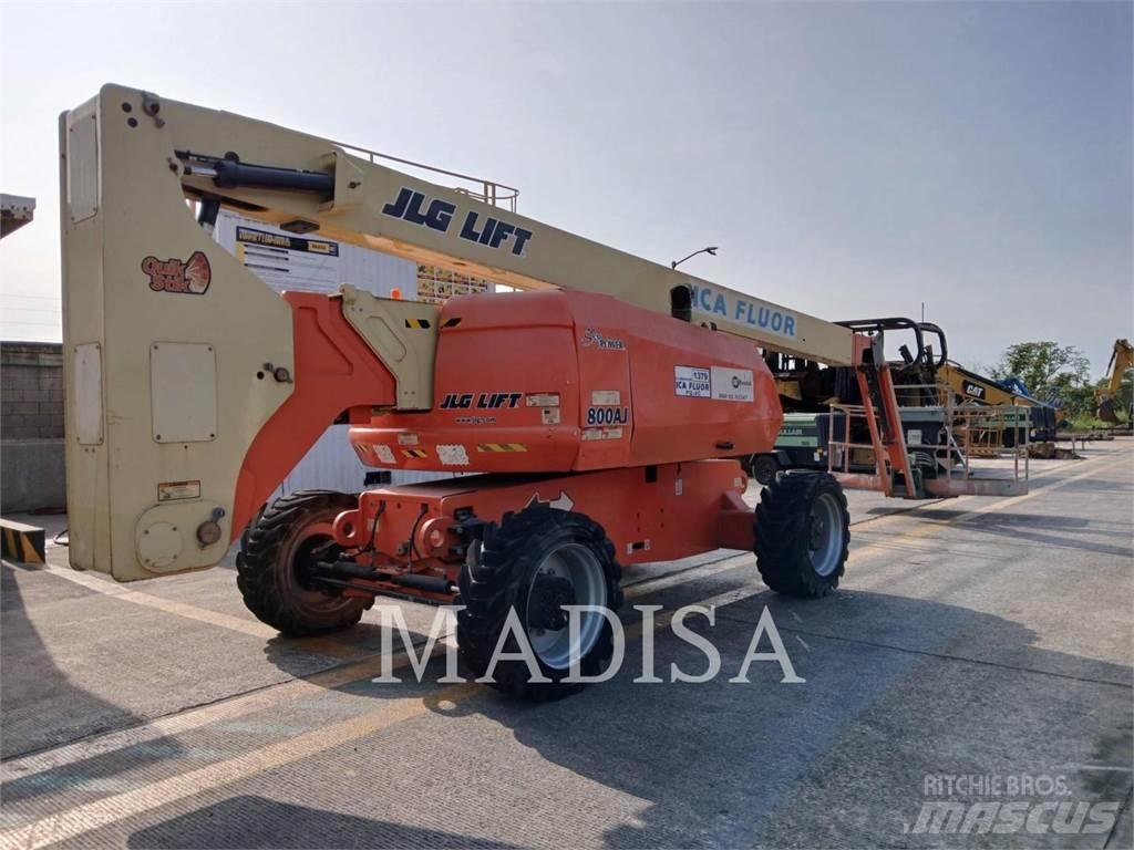 JLG 800 AJ Kĺbové plošiny