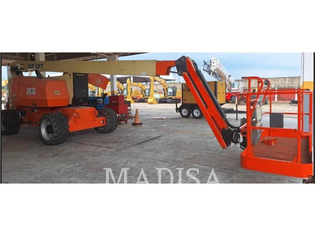 JLG 800 AJ Kĺbové plošiny