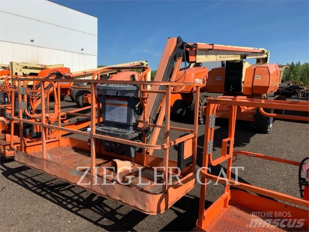 JLG 800AJ Kĺbové plošiny
