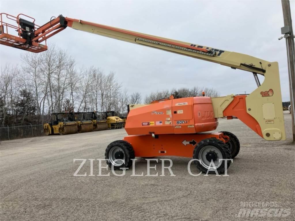 JLG 800AJ Kĺbové plošiny