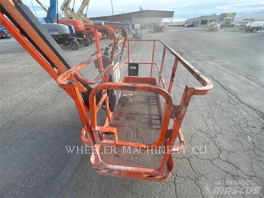 JLG 800AJ SP Kĺbové plošiny