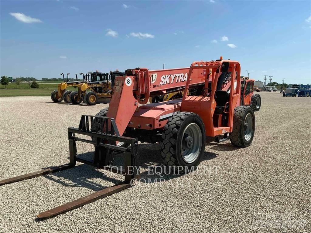 JLG 8042 Teleskopické manipulátory