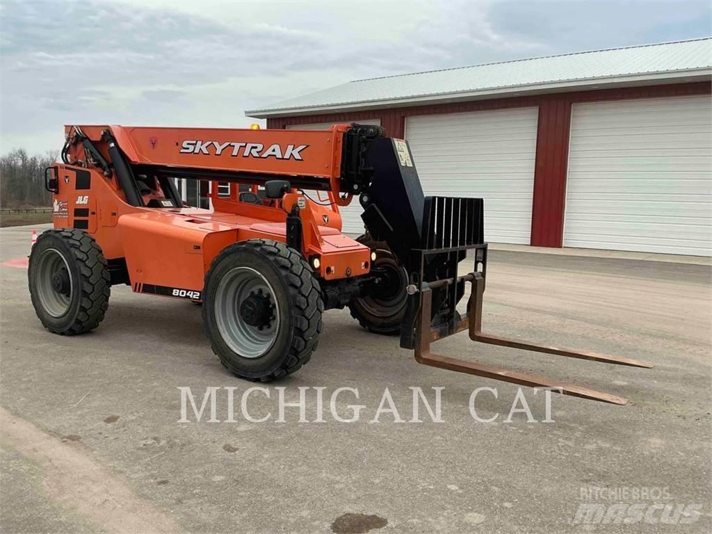 JLG 8042 Teleskopické manipulátory