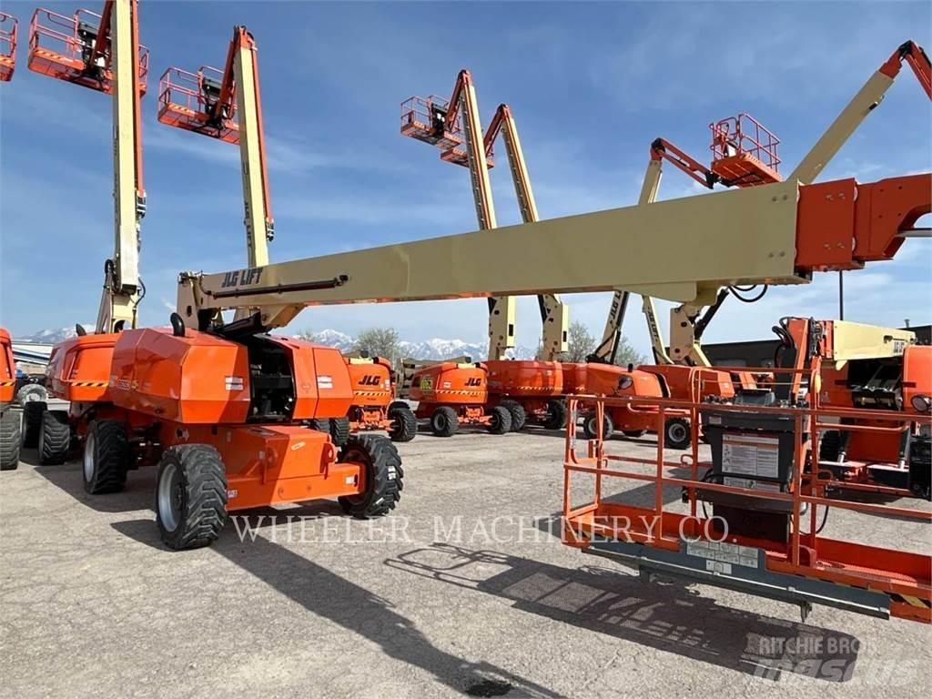 JLG 860SJ Kĺbové plošiny